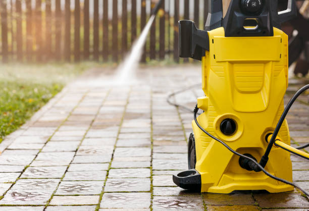 Professional Pressure Washing in Williamsburg, IA